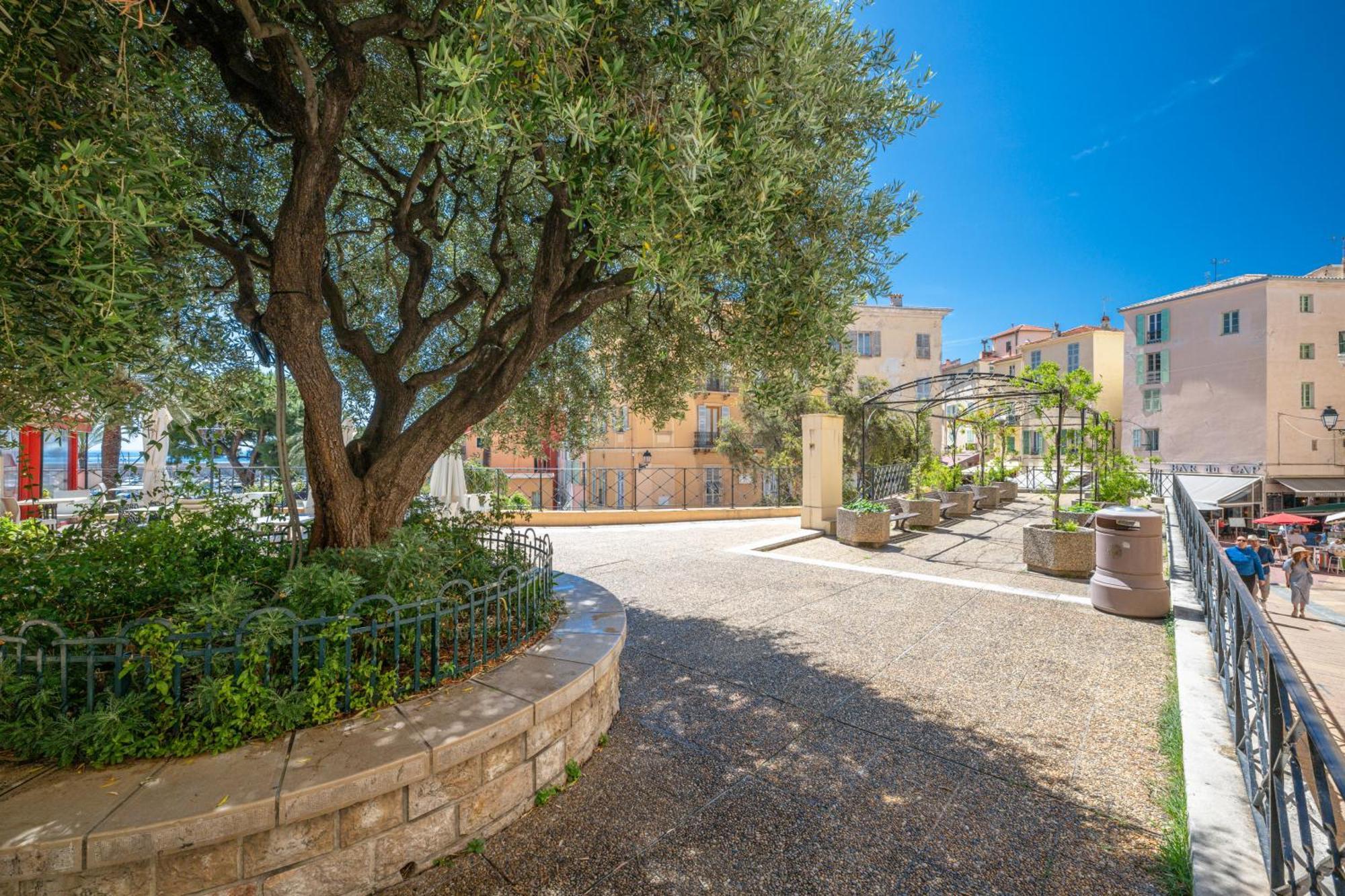 Les Sablettes - Bord De Mer - Vieille Ville - Parking Prive 芒通 外观 照片